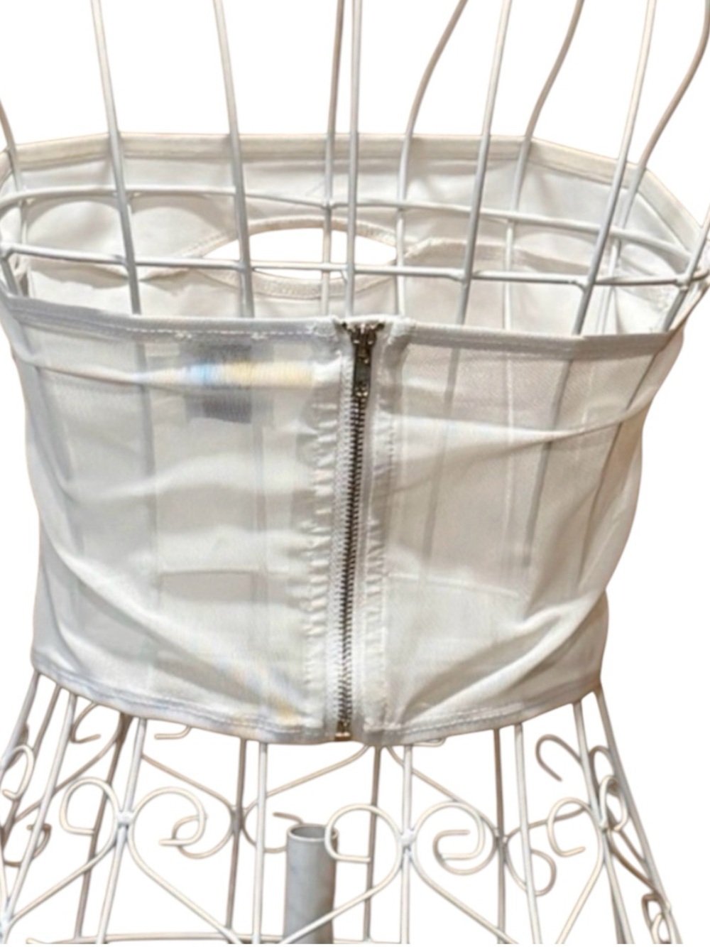 Princess Polly White Crop Top Bustier Corset Cutout Going Out Size 6 - Picture 3 of 5
